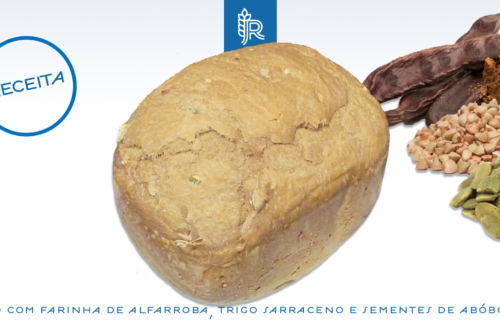 Pão de alfarroba com diferentes sementes