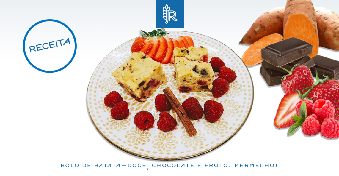 Receita de bolo de batata doce, chocolate e frutos vermelhos