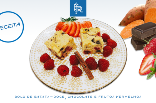 Receita de bolo de batata doce, chocolate e frutos vermelhos